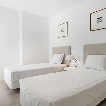 Vivi Homes - Ricos Apartment Estepona