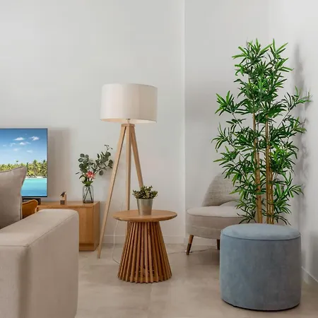 Vivi Homes - Ricos Lejlighed Estepona